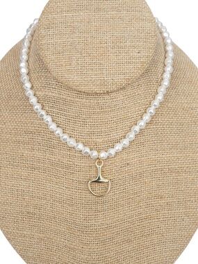 Juliet by Crystal Avenue Gold Tone Equine Grace Pearl Choker Necklace (NWT)